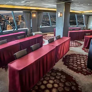 The Strat Hotel, Casino & Tower Üdülőközpont